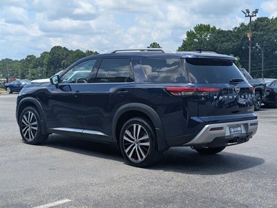 2025 Nissan Pathfinder Platinum