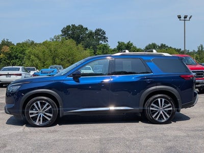 2025 Nissan Pathfinder Platinum