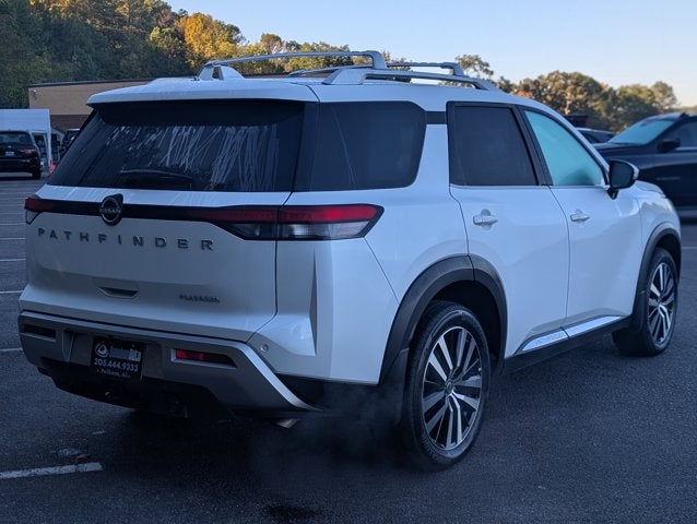 2025 Nissan Pathfinder Platinum