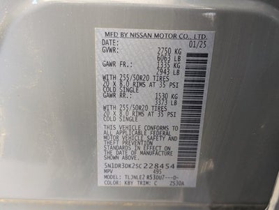 2025 Nissan Pathfinder Platinum