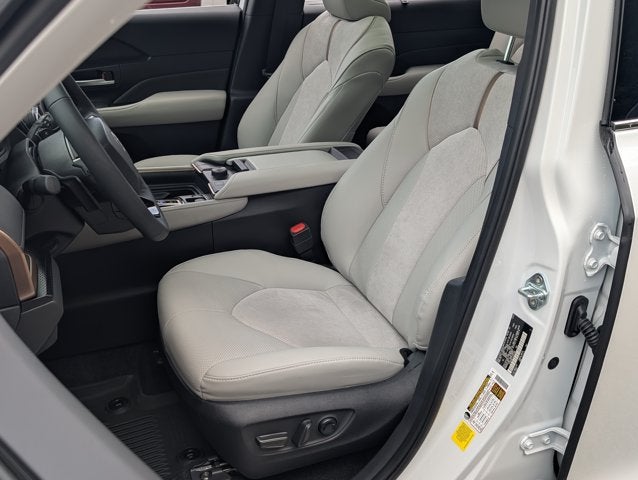 2026 Toyota Grand Highlander Base