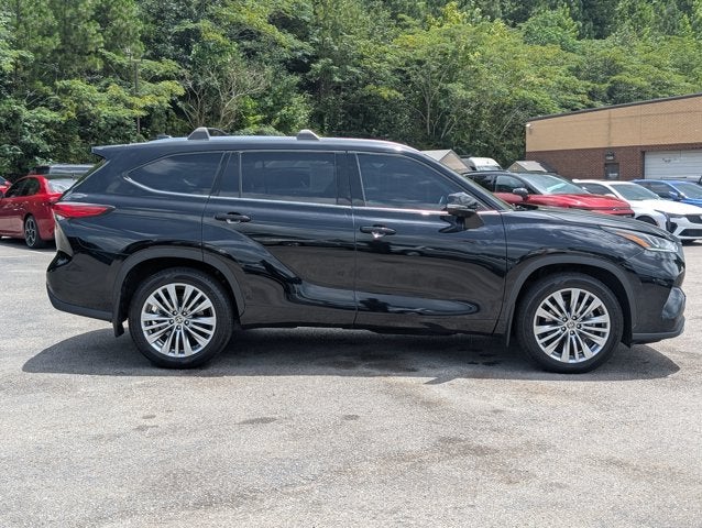 2023 Toyota Highlander Platinum