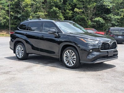 2023 Toyota Highlander Platinum