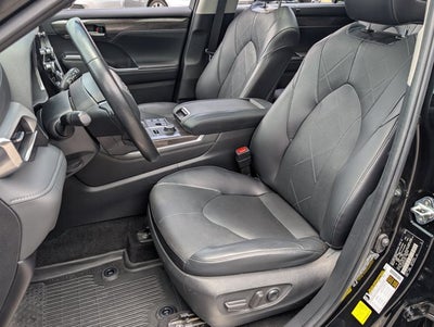 2023 Toyota Highlander Platinum