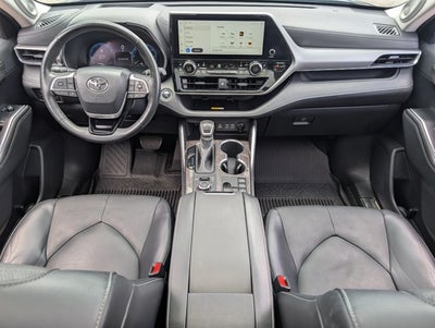 2023 Toyota Highlander Platinum