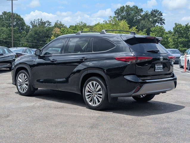 2023 Toyota Highlander Platinum