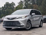 2022 Toyota Sienna LE