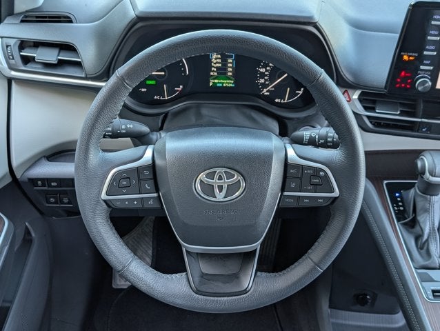 2023 Toyota Sienna XLE