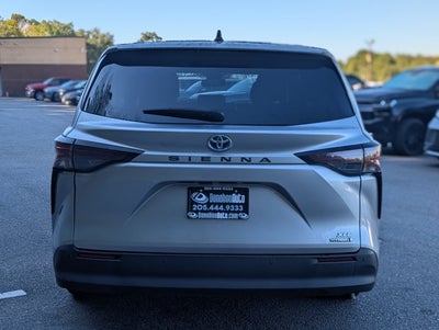 2023 Toyota Sienna XLE