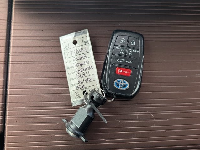 2023 Toyota Sienna XLE