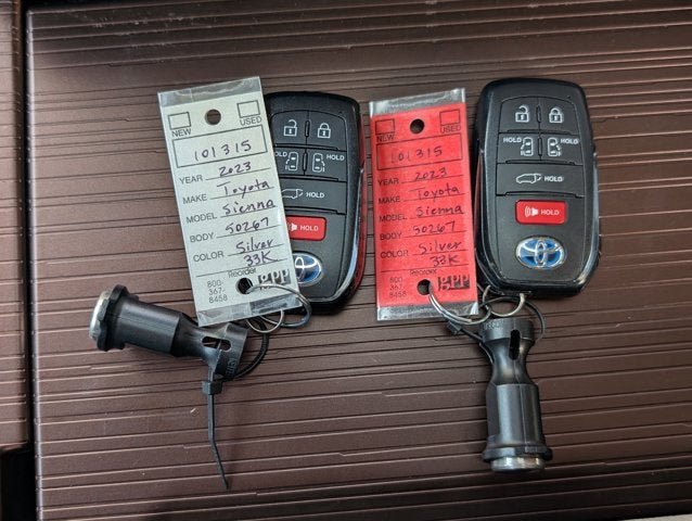 2023 Toyota Sienna XLE