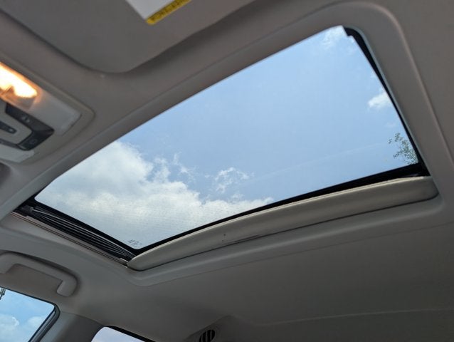 2017 Toyota Sienna XLE Auto Access Seat