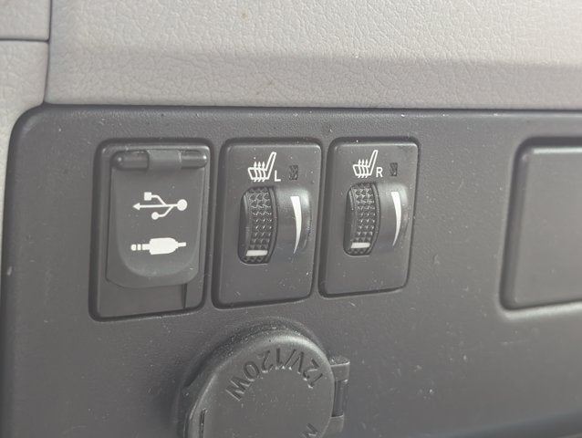 2017 Toyota Sienna XLE Auto Access Seat