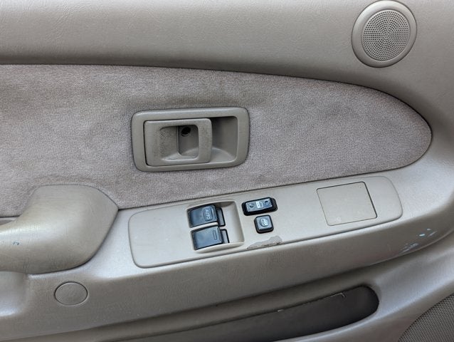 2002 Toyota Tacoma XtraCab Auto (Natl)