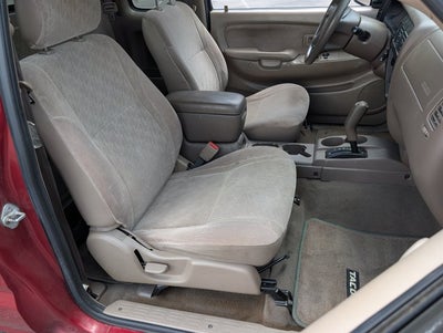 2002 Toyota Tacoma XtraCab Auto (Natl)