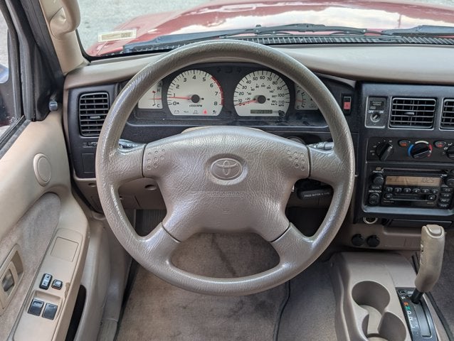 2002 Toyota Tacoma XtraCab Auto (Natl)