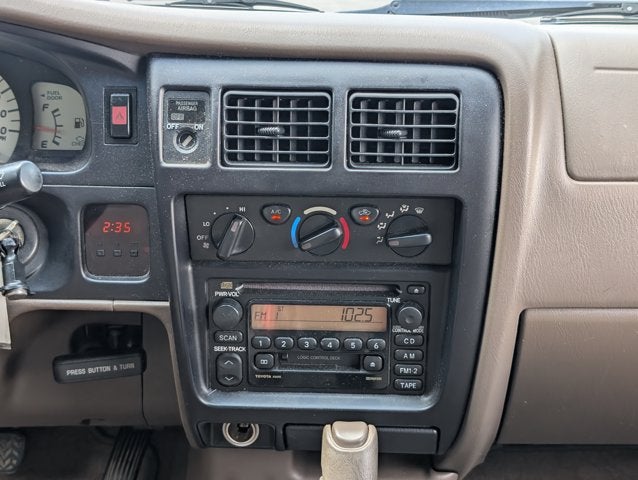 2002 Toyota Tacoma XtraCab Auto (Natl)