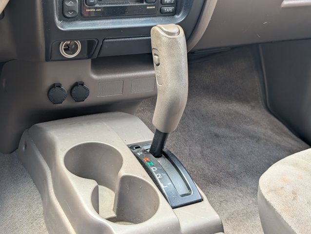 2002 Toyota Tacoma XtraCab Auto (Natl)