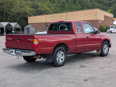 2002 Toyota Tacoma XtraCab Auto (Natl)