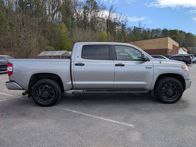 2017 Toyota Tundra 4WD SR5