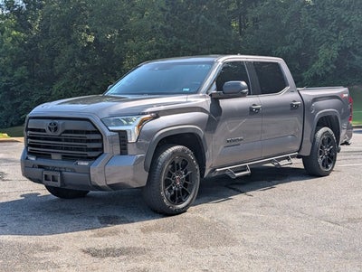 2023 Toyota Tundra 4WD SR5