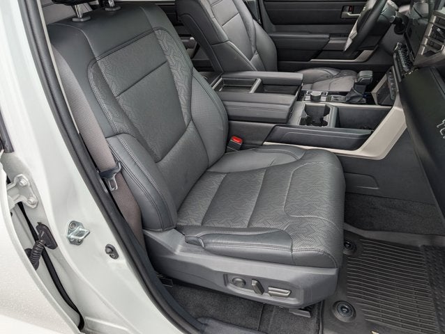 2023 Toyota Tundra 4WD SR5