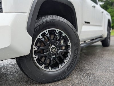 2023 Toyota Tundra 4WD SR5