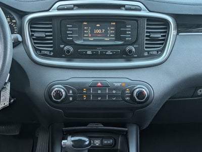 2017 Kia Sorento LX