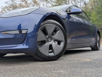 2023 Tesla Model 3 RWD