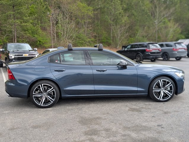 2022 Volvo S60 Recharge Plug-In Hybrid R-Design