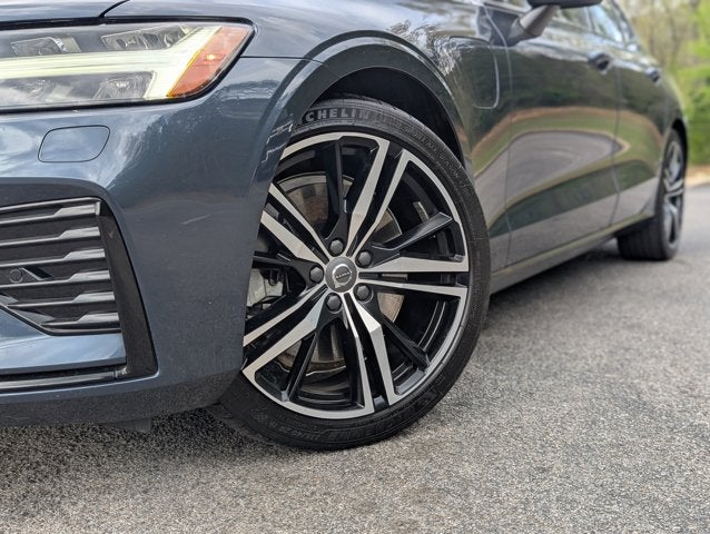 2022 Volvo S60 Recharge Plug-In Hybrid R-Design