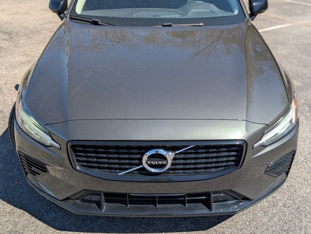2021 Volvo S60 R-Design Expression