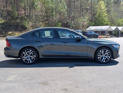 2021 Volvo S60 R-Design Expression