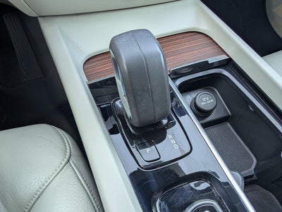 2022 Volvo S60 Momentum