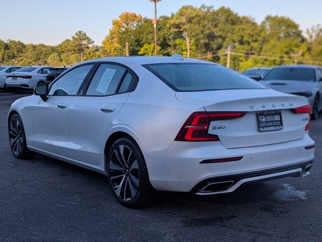2022 Volvo S60 Momentum