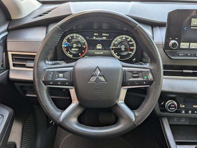 2023 Mitsubishi Outlander SE
