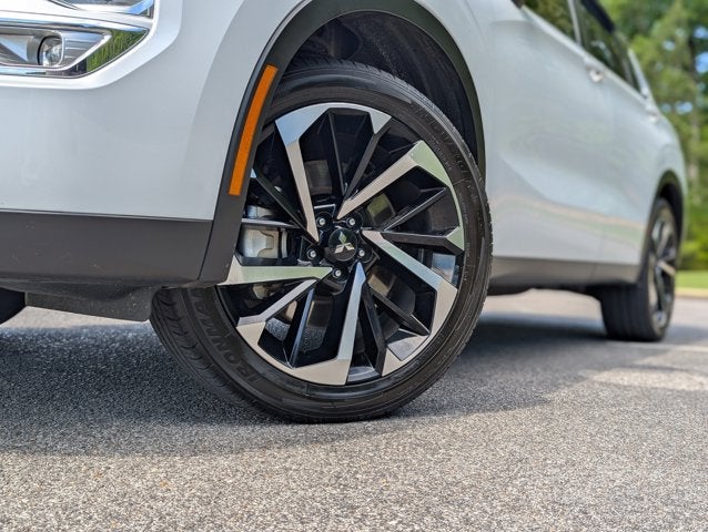 2023 Mitsubishi Outlander SE