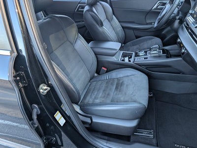 2023 Mitsubishi Outlander SE Special Edition