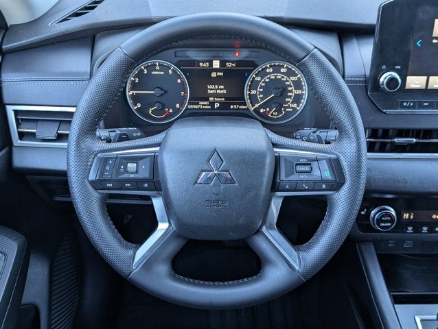 2023 Mitsubishi Outlander SE Special Edition