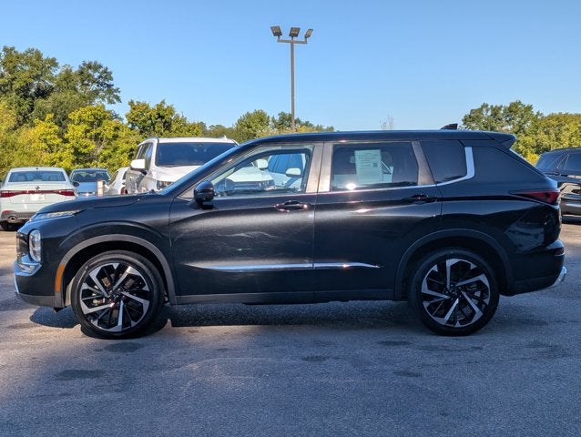 2023 Mitsubishi Outlander SE Special Edition