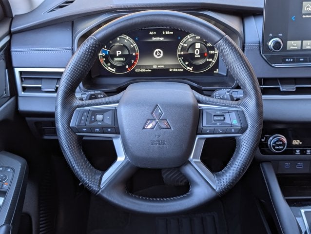 2023 Mitsubishi Outlander SE