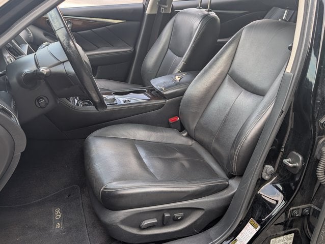 2015 INFINITI Q50 Premium