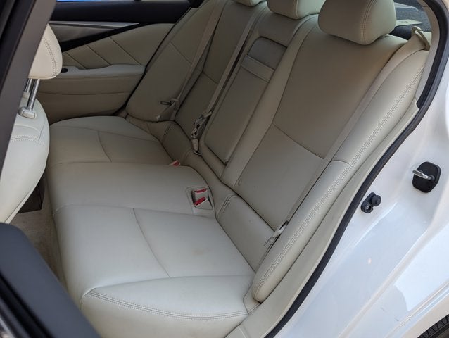 2015 INFINITI Q50 Premium