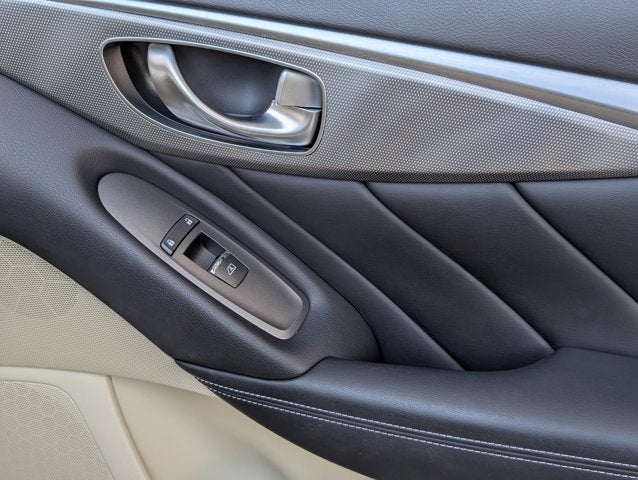 2015 INFINITI Q50 Premium