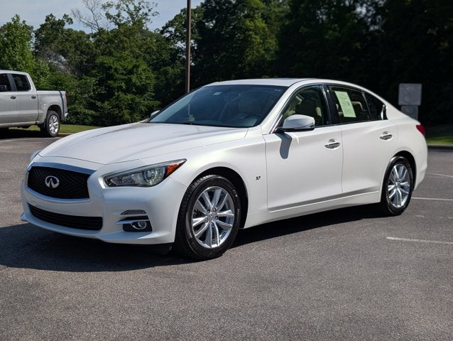 2015 INFINITI Q50 Premium