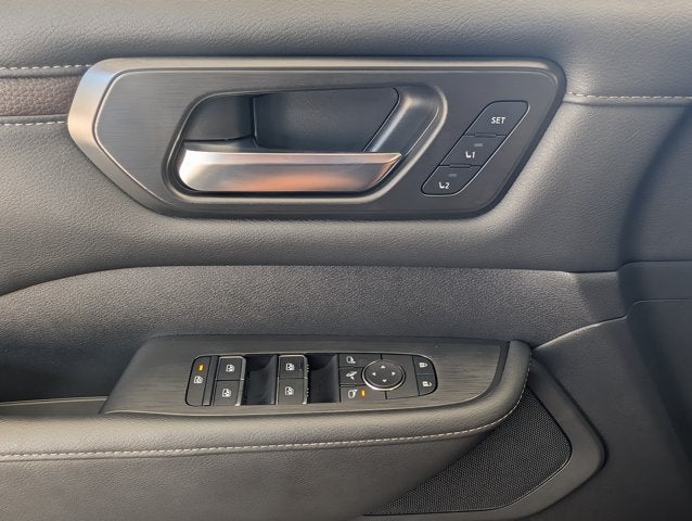2025 Nissan Armada SL