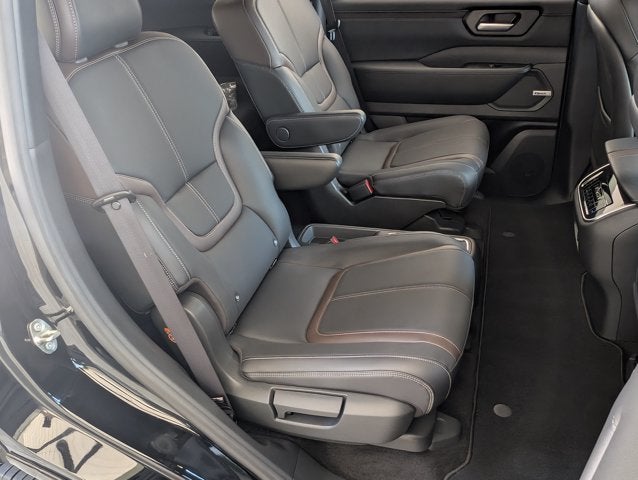 2025 Nissan Armada SL