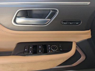 2025 INFINITI QX80 LUXE