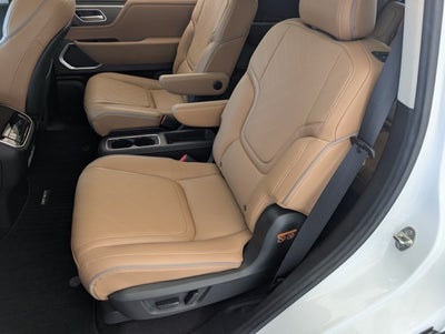 2025 INFINITI QX80 LUXE