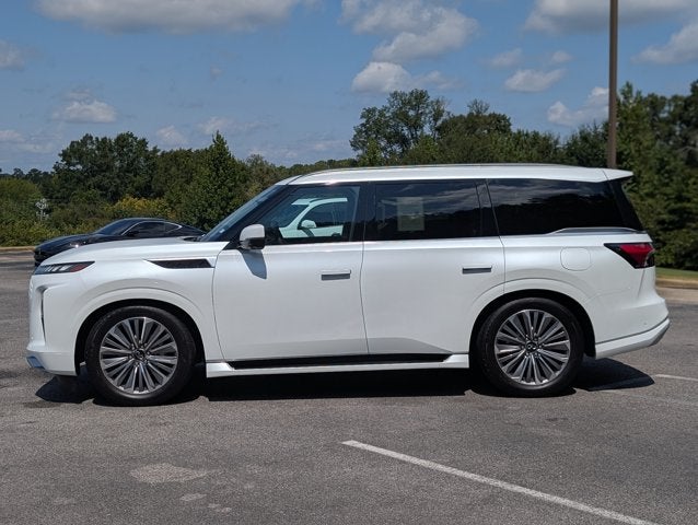 2025 INFINITI QX80 LUXE